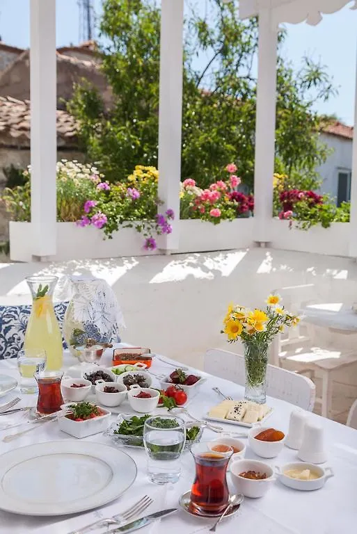 Yukari Sokak Special Category Hotel Alacati Guest house